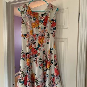 Ladies dress